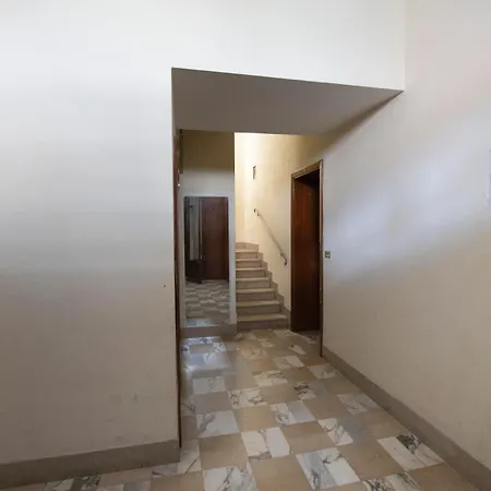 Homestay 242 - Est - Sara Chiavari, 200metri Dal Mare Chiavari