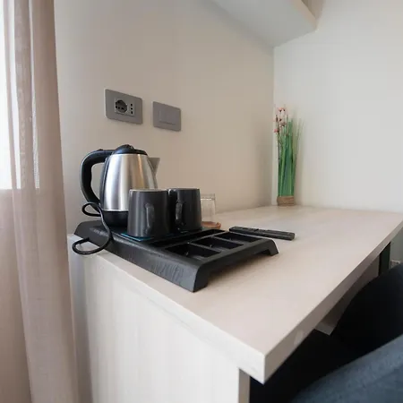 Homestay 242 - Est - Sara Chiavari, 200metri Dal Mare *